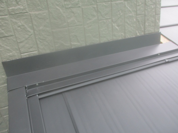 壁水切りの取り付け終了です