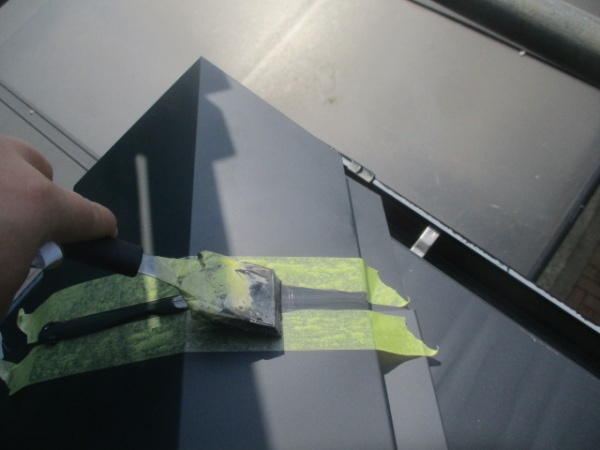 シーリング均し中です