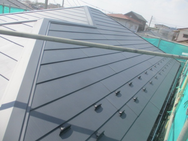 大屋根北面の完工です