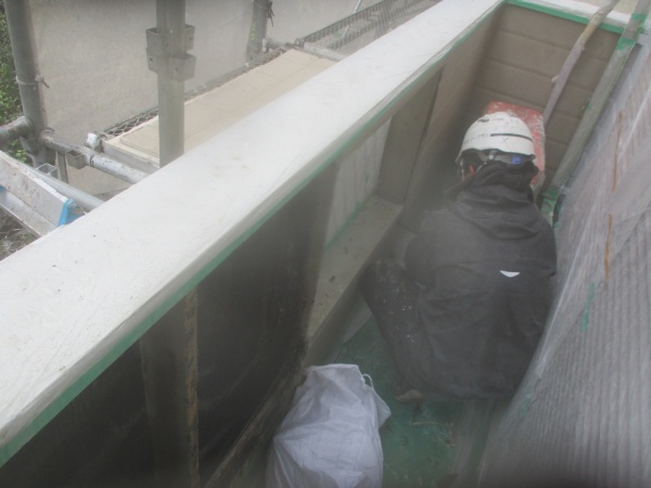 サイディング下地の解体補修中です