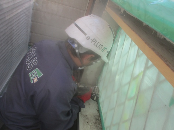 サイディング下地の解体補修中です