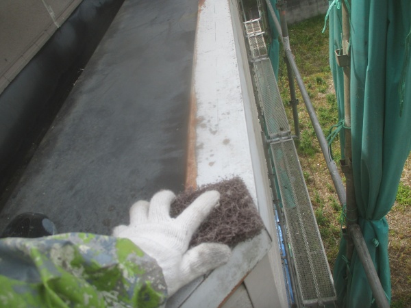 パラペット笠木のケレン中です