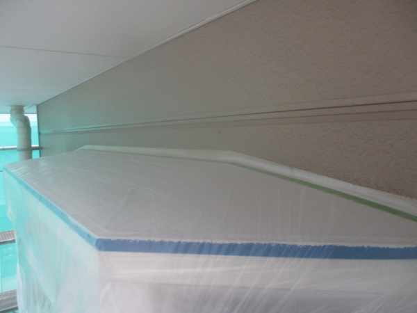 出窓天板の養生終了です