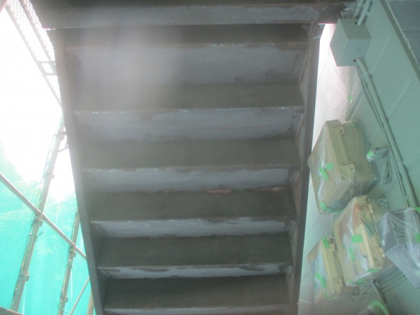 鉄部のケレン終了です