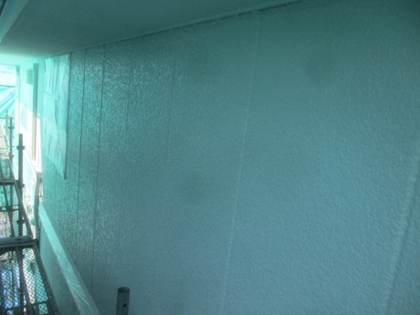 ２階部分の上塗り終了です