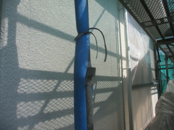 １階部分の上塗り終了です