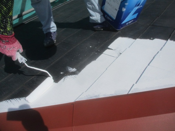 下塗りシーラーの刷ローラー塗装終了です