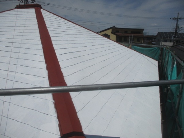 下塗りシーラーのローラー塗装終了です