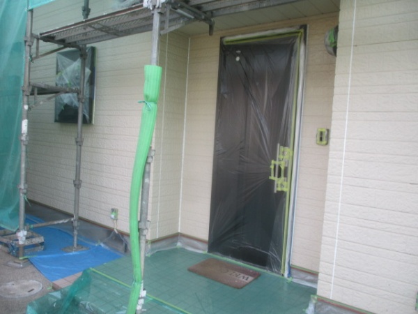 外壁の養生が終了しました