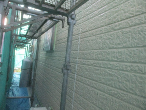 外壁の養生が終了しました