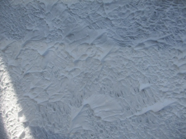 下塗りと模様付けが終了しました