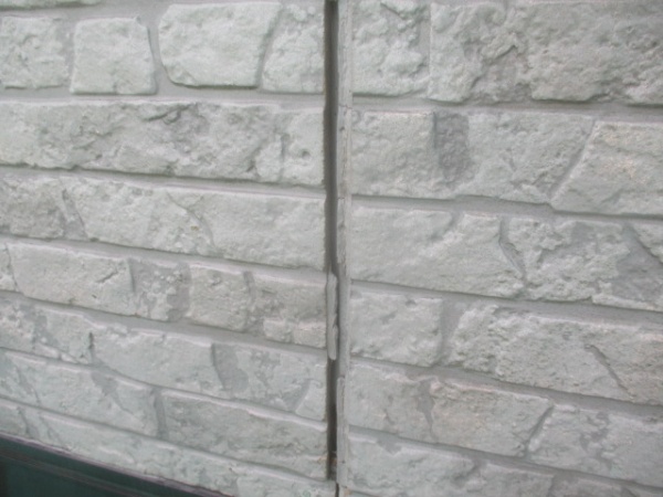 撤去前の外壁目地の状態です