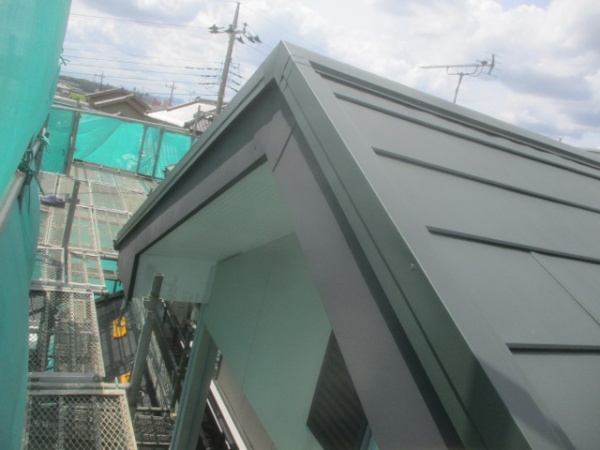 屋根カバー工事が終了しました