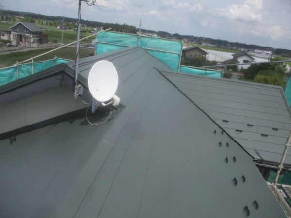 屋根カバー工事が終了しました