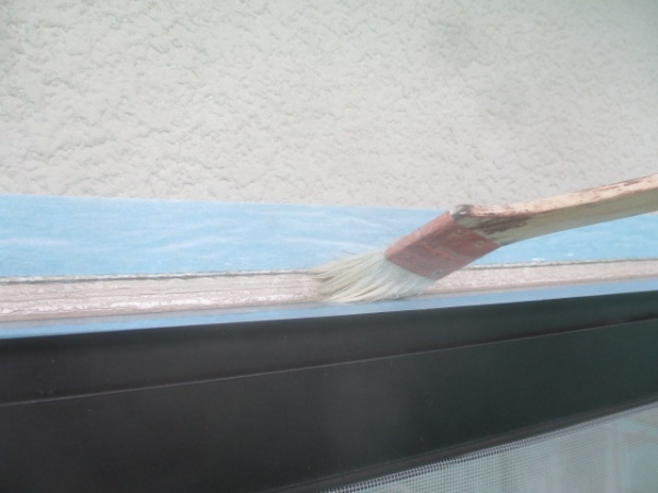 プライマー塗布中です