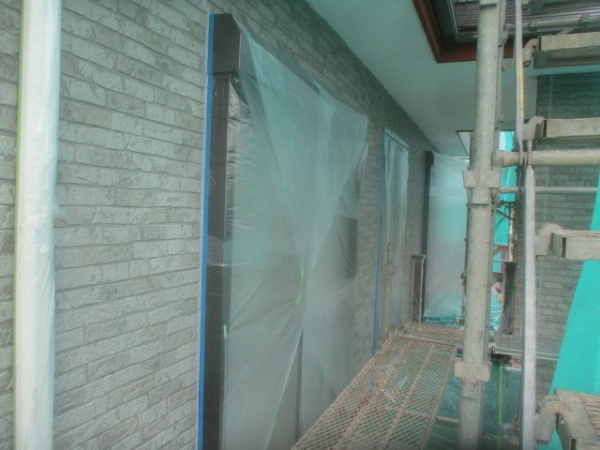 １階部分の養生が終了しました