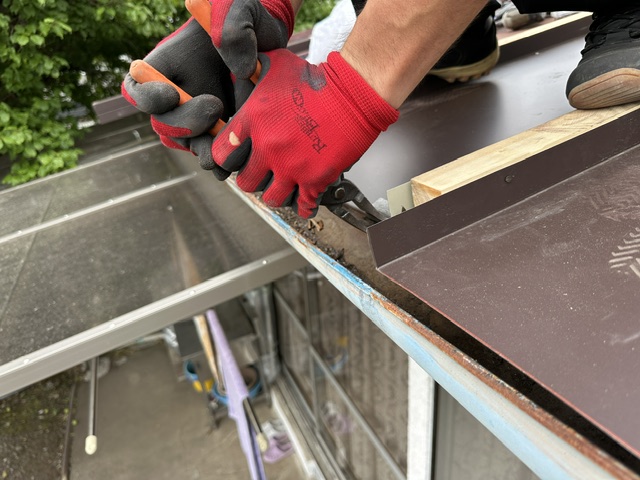 軒先加工中