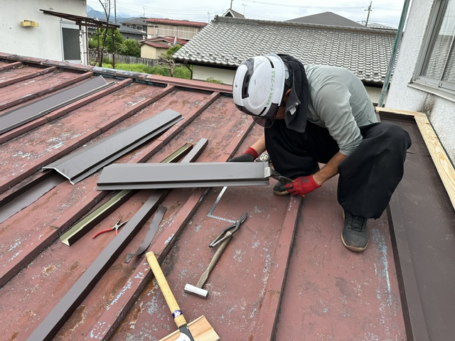 役物板金加工中