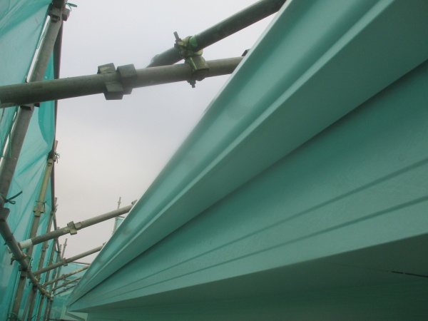 軒樋破風塗装の完工です