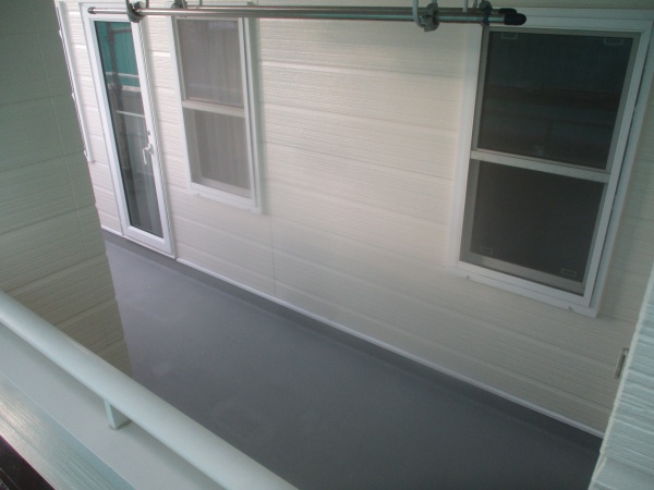 ベランダ防水塗装の完工です