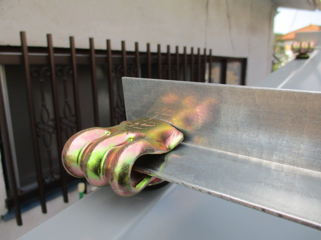 シートスタットを取り付けました