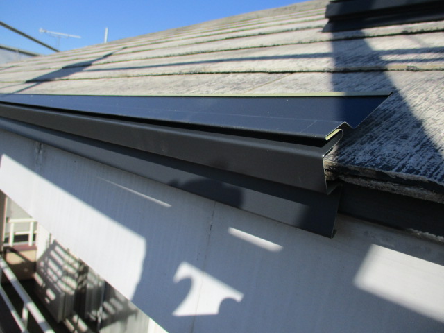 スターターの取り付け中です