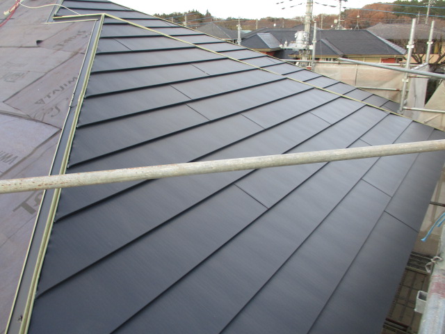 西面の取り付けが終了しました