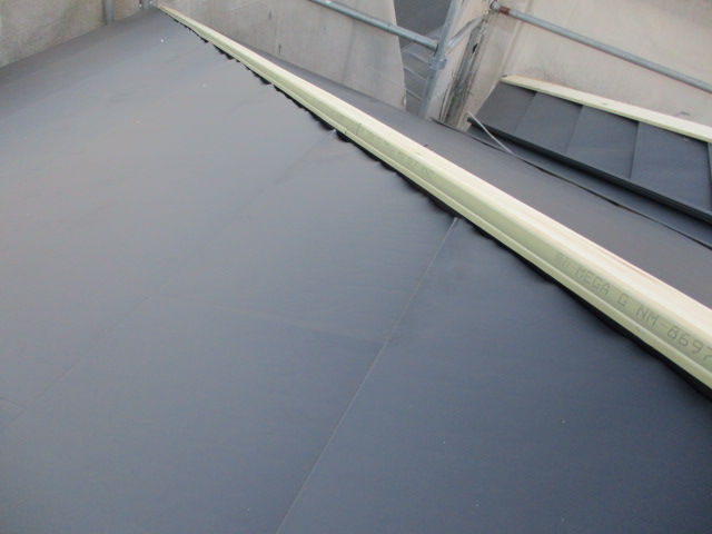 捨て谷との収まりです