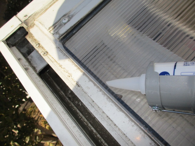 シーリング中です