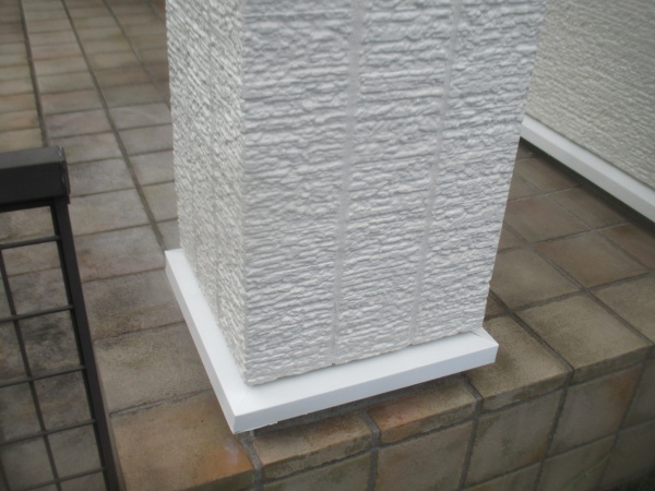 柱と水切りの仕上がりです