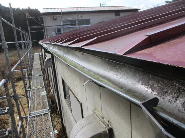 軒樋の破損箇所です