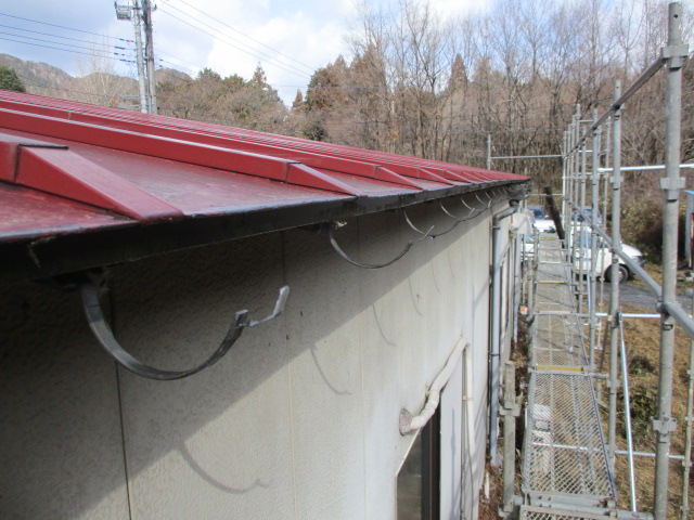 軒樋を撤去しました
