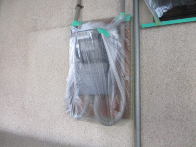 電気メーターを養生しました