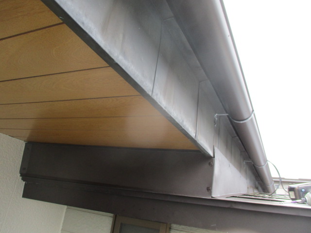 増築部分の東側の収まりです