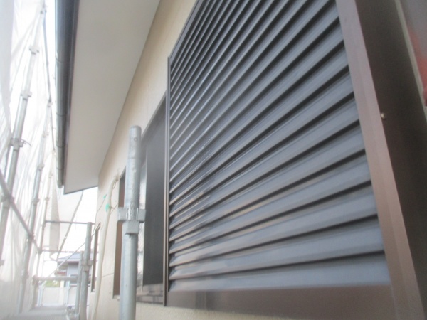 窓周りの養生払いが終了しました