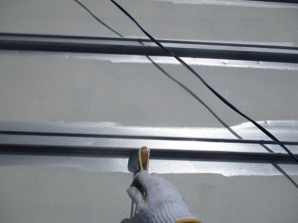 中塗りのダメコミ中です