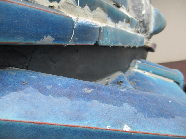 下り棟の漆喰を入れました