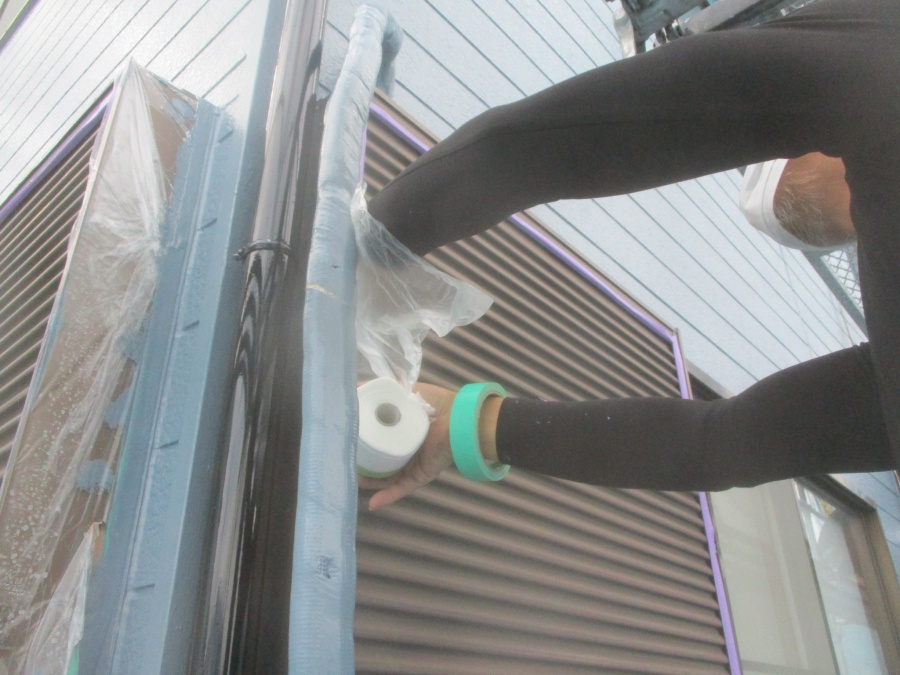 吹きつけ用の養生をしました