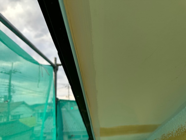 破風見返しの刷毛塗装終了です