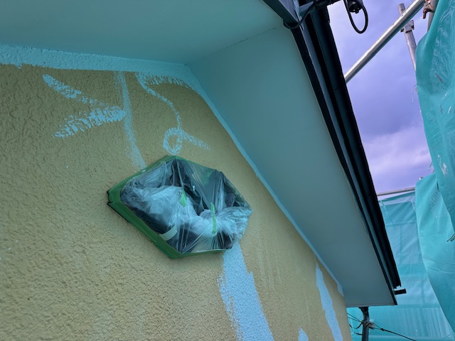 ２回目の軒天塗装終了です