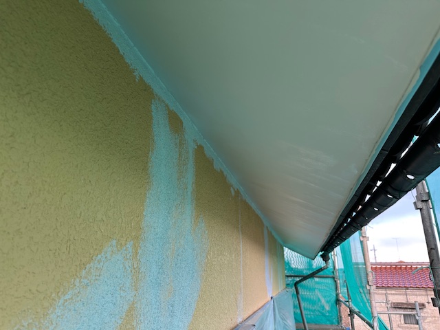 ２回目の軒天塗装終了です