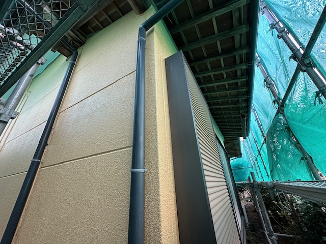 西面外壁の完工です