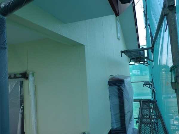 ２階部分の中塗りが終了しました