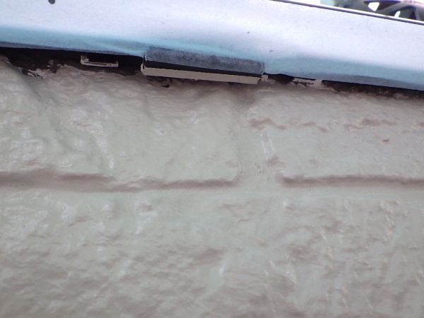 外壁面のダメ直し中です