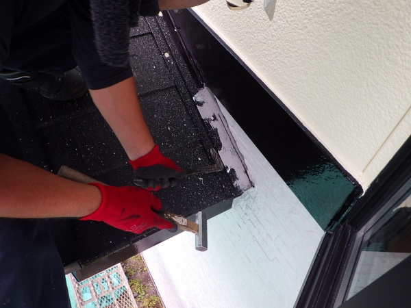 板金の撤去中です