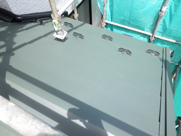 下屋根カバー工事の完工です