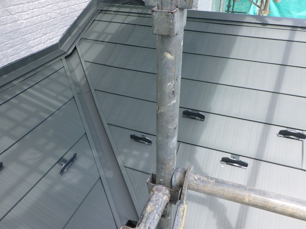 下屋根カバー工事の完工です