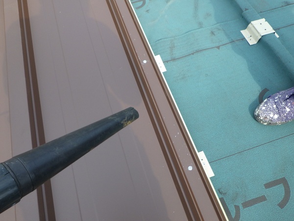 切り粉の清掃中です