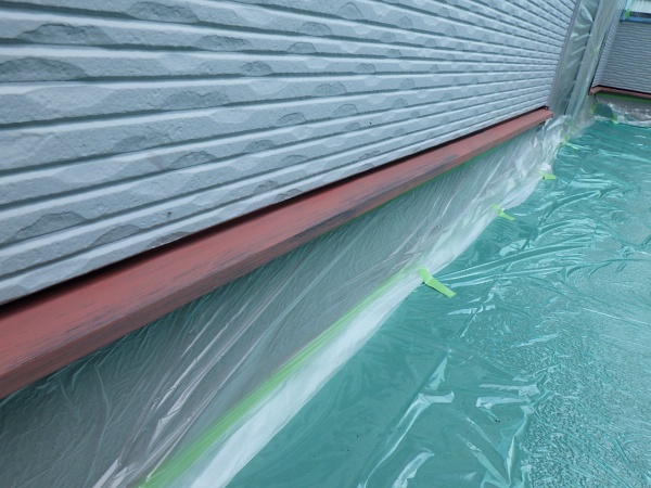 土台水切りの錆止め塗装終了です