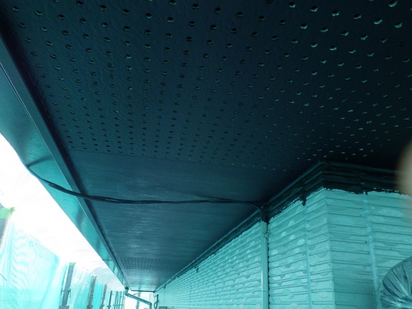 軒天塗装が終了しました